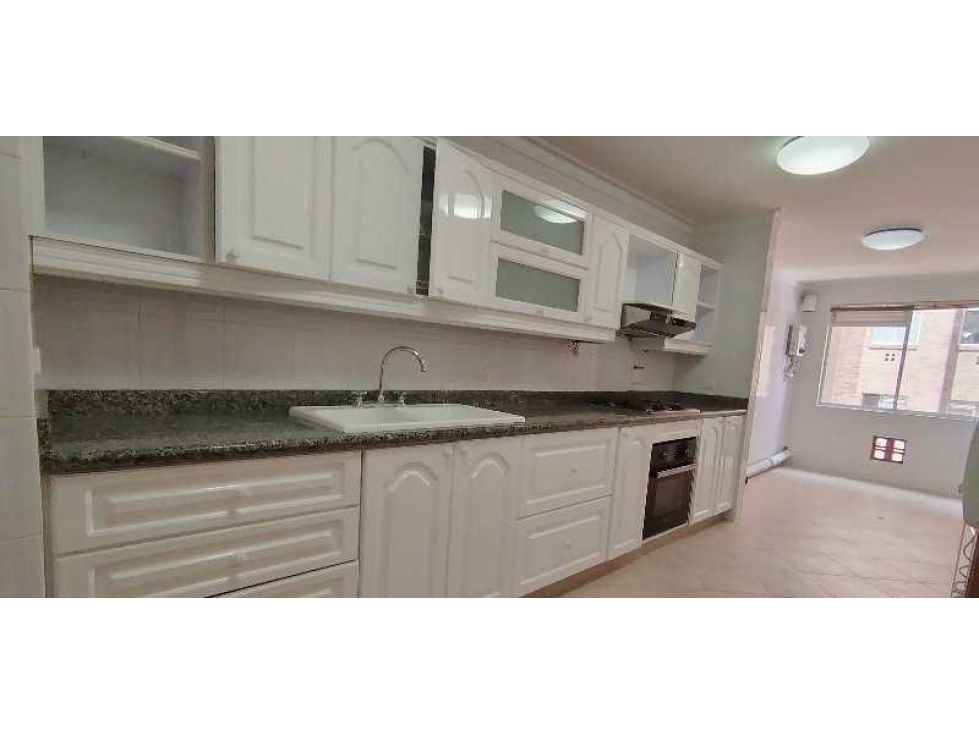 Arriendo apartamento en laureles — foto 4