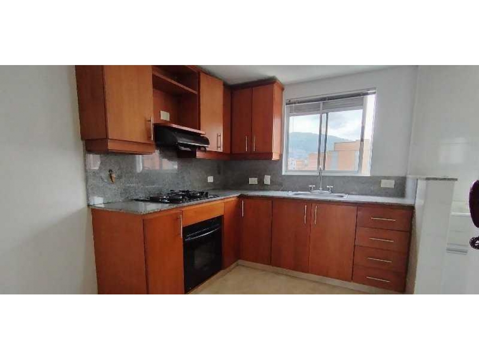 Arriendo apartamento en laureles