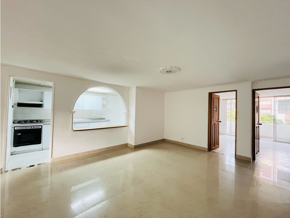 Arriendo apartamento en Laureles — foto 2