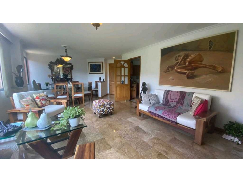 VENDO APARTAMENTO EN MEDELLÍN SECTOR POBLADO, LAS LOMAS
