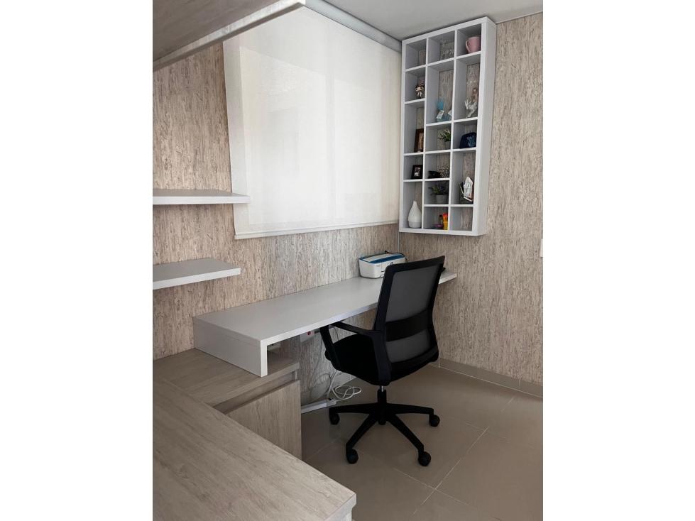 ARRIENDO APARTAMENTO EN MIRAMAR - 4