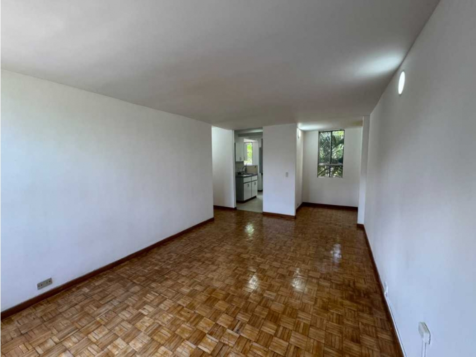 Arriendo Apartamento en patio bonito