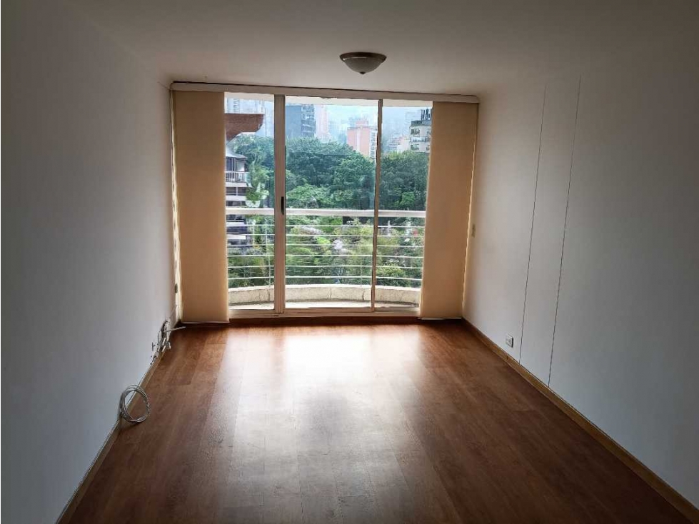 Arriendo apartamento en poblado patio bonito — foto 6