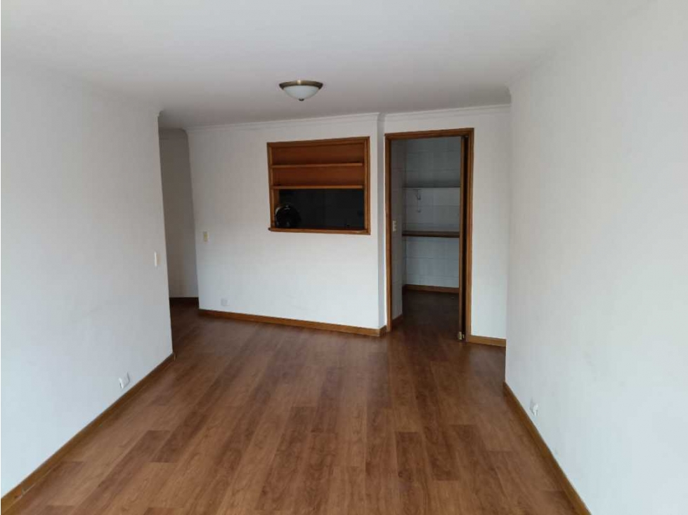 Arriendo apartamento en poblado patio bonito — foto 5