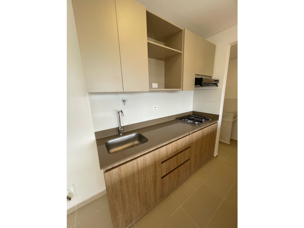 ARRIENDO APARTAMENTO CON ACABADOS DE LUJO EN RIONEGRO — foto 2