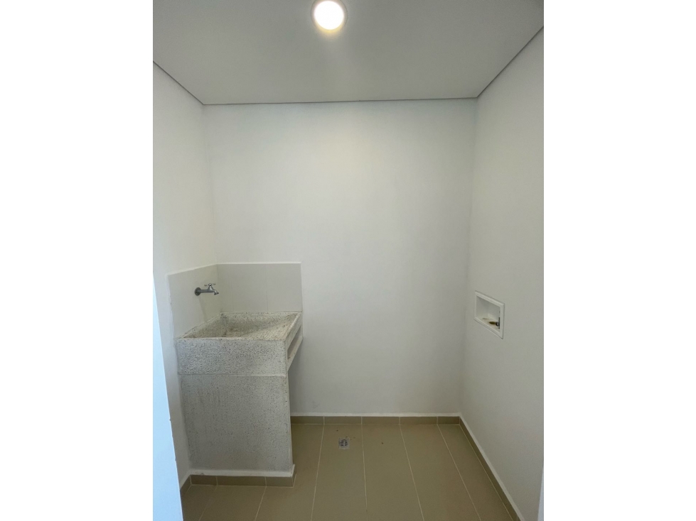 ARRIENDO APARTAMENTO CON ACABADOS DE LUJO EN RIONEGRO — foto 3