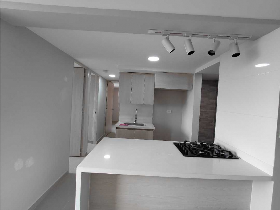 ARRIENDO APARTAMENTO EN ROBLEDO PAJARITO — foto 3