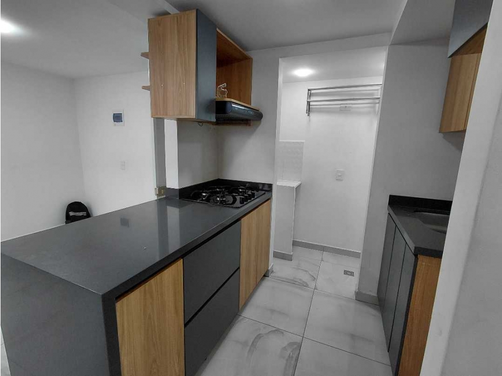 ARRIENDO APARTAMENTO EN ROBLEDO PAJARITO