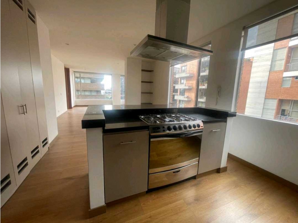 Arriendo Apartamento en Rosales Bajo Carrera 5 con 75