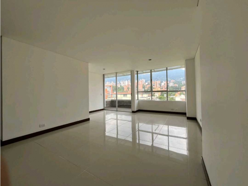Arriendo Apartamento en Zuñiga, Envigado. Piso 12. Ed sencillo