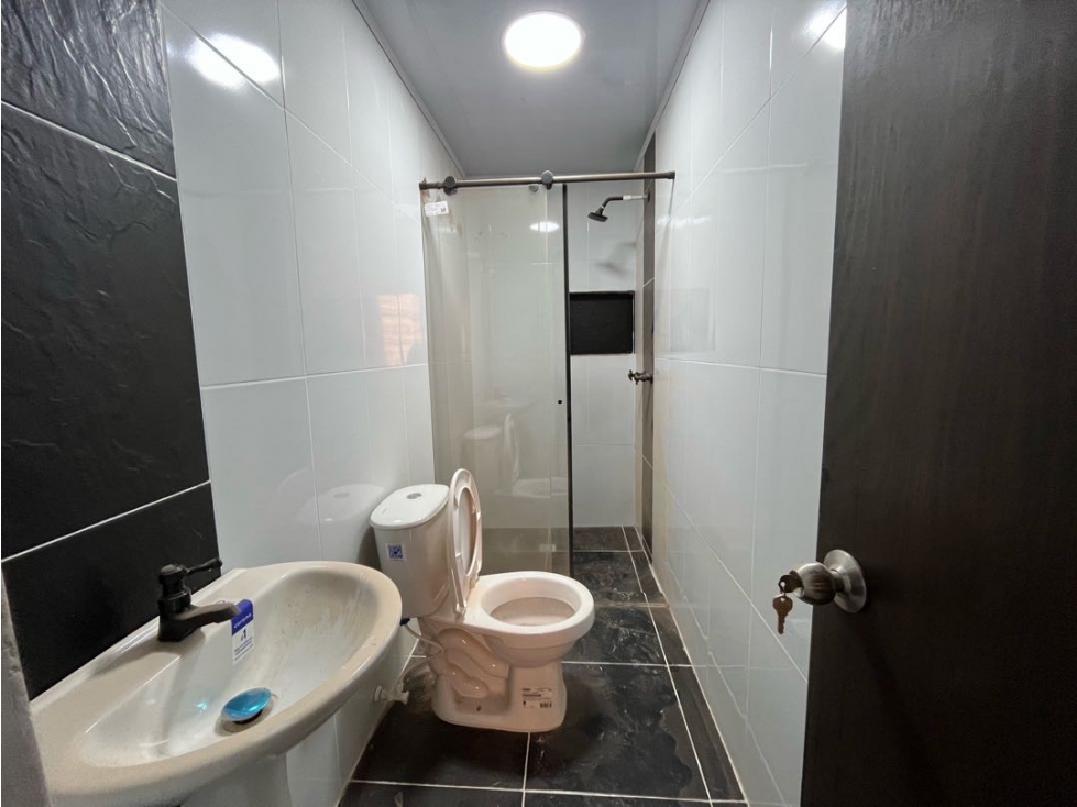 ARRIENDO APARTAMENTO INTERNO- SECTOR LA CASTELLANA — foto 4