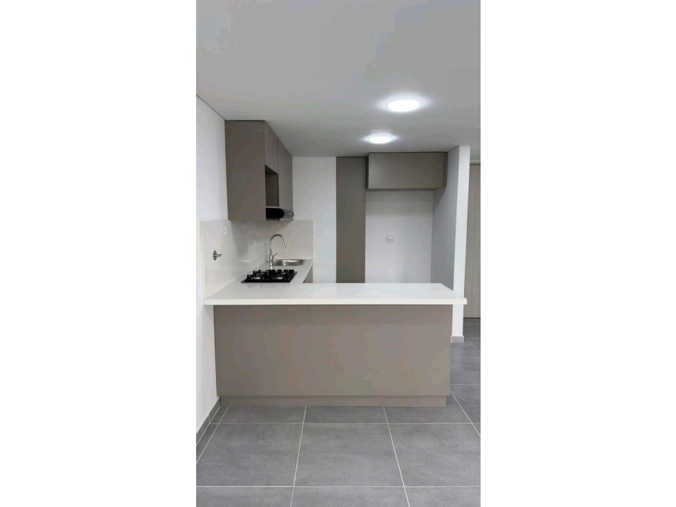 Arriendo apartamento itagui suramerica,parqueadero privado,cuarto util — foto 2