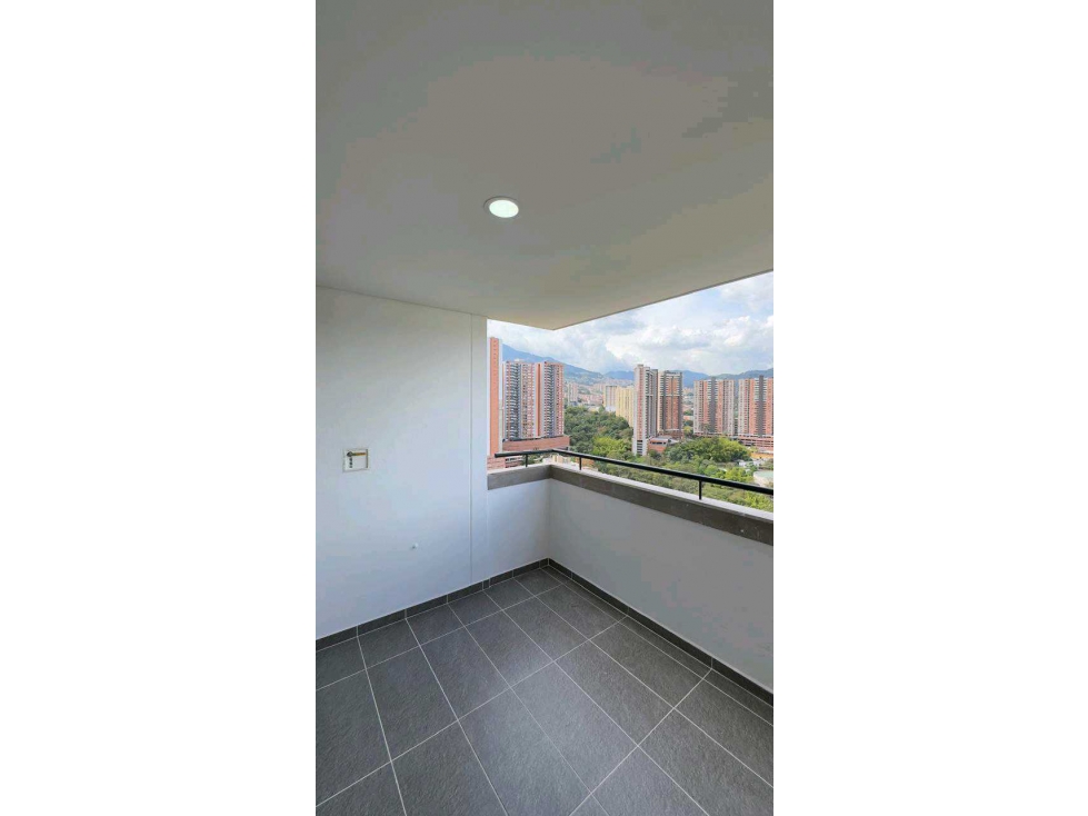 Arriendo apartamento itagui suramerica,parqueadero privado,cuarto util — foto 5