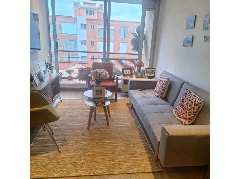 VENDO APARTAMENTO LA CALLEJA ALTA