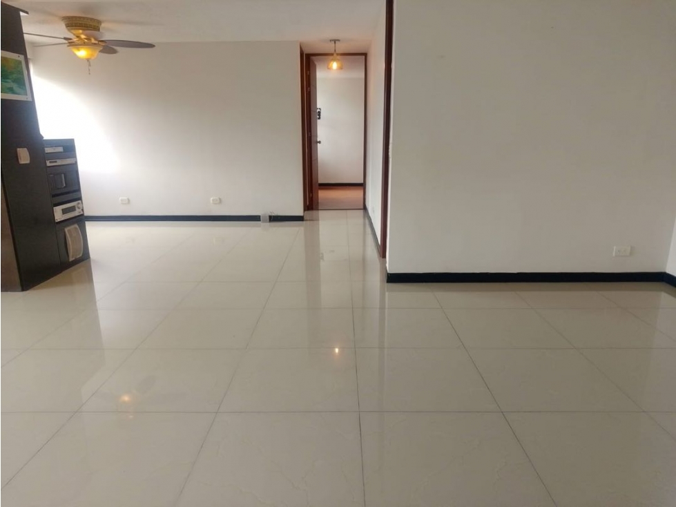 Arriendo apartamento Laureles La Almería Medellin — foto 2