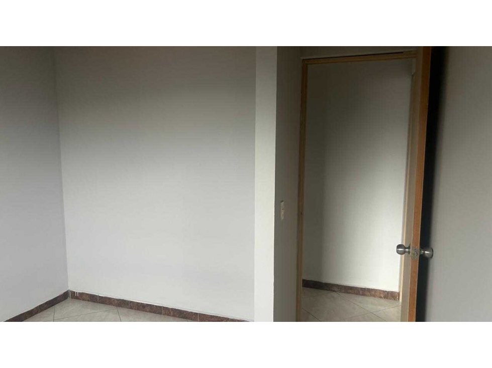 Arriendo apartamento laureles Simón bolivar de dos niveles y terraza — foto 6