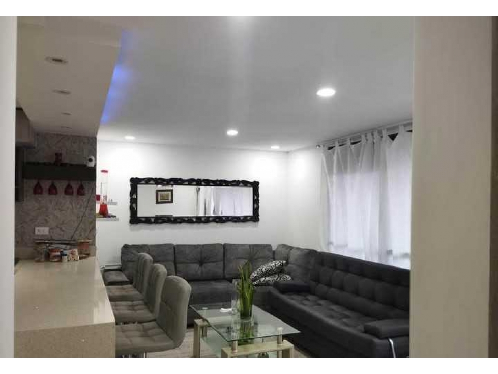 Arriendo Apartamento Loma de los Bernal — foto 4