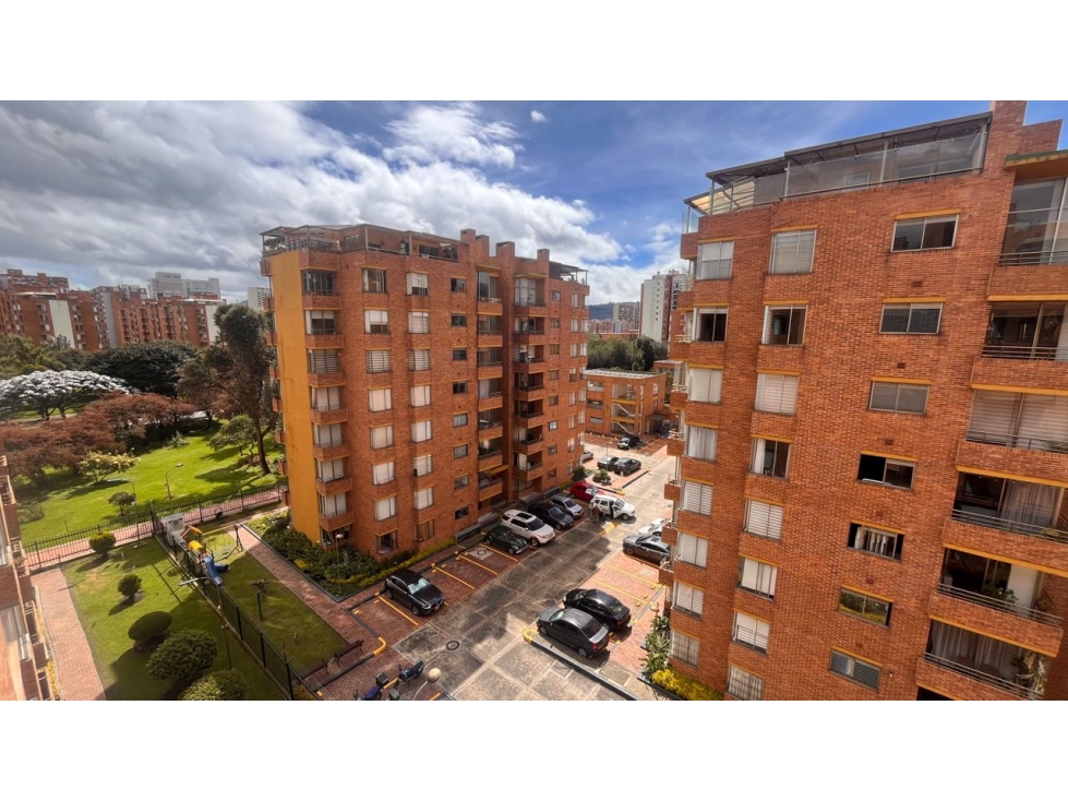 ARRIENDO APARTAMENTO MAZUREN
