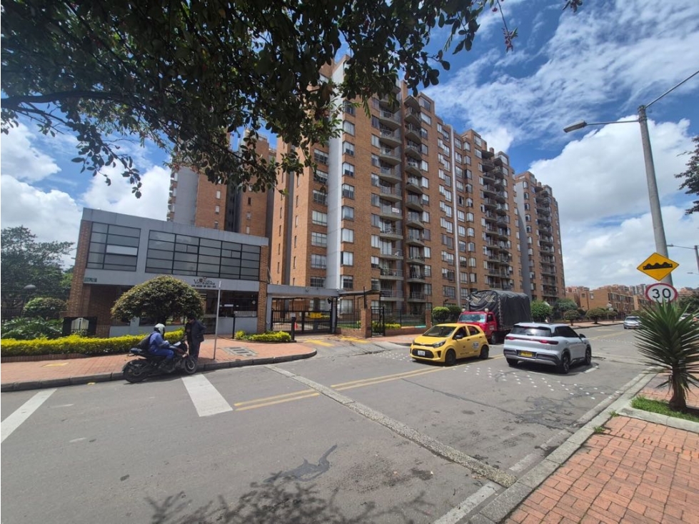 ARRIENDO APARTAMENTO MAZUREN - 1