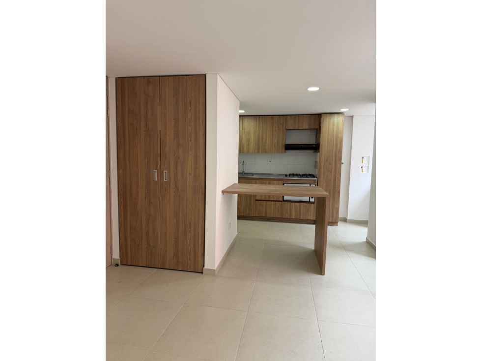 Arriendo apartamento monteflor