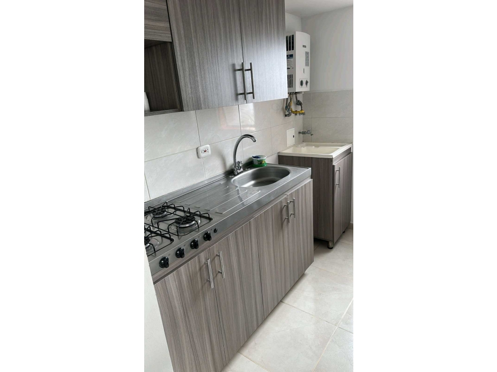VENTA DE APARTAMENTO AMOBLADO MONTENEGRO — foto 3