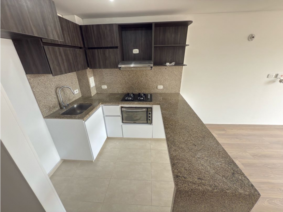 Arriendo apartamento piso 7 vista externa en el centro de Cajicá — foto 2
