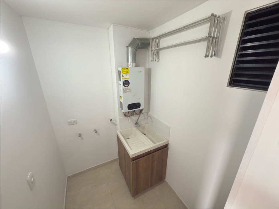 Arriendo apartamento piso 7 vista externa en el centro de Cajicá — foto 4