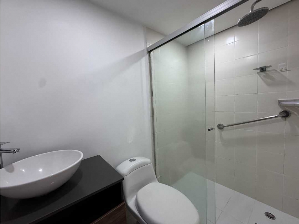 ARRIENDO APARTAMENTO POBLADO-LOMA DE SAN JULIAN — foto 3