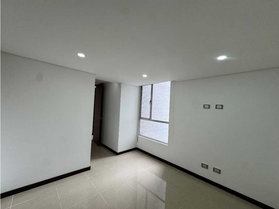 ARRIENDO APARTAMENTO POBLADO-LOMA DE SAN JULIAN — foto 4