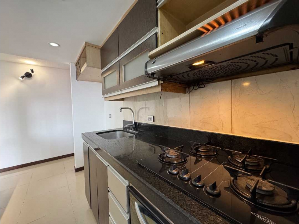ARRIENDO APARTAMENTO POBLADO-LOMA DE SAN JULIAN — foto 5