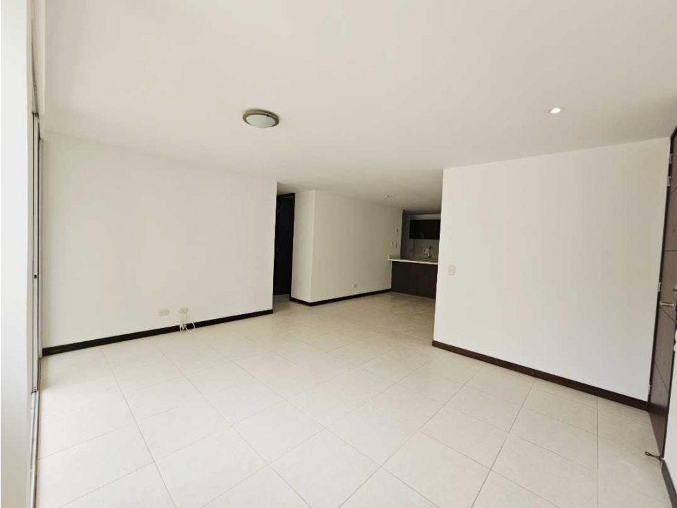 ARRIENDO APARTAMENTO SABANETA. SAN JOSE PARTE BAJA — foto 4