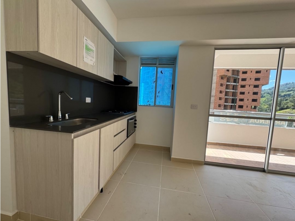 ARRIENDO APARTAMENTO SABANETA LAS LOMITAS - 2