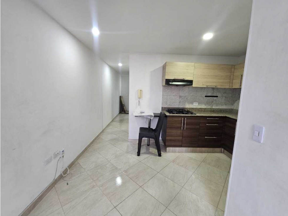 ARRIENDO APARTAMENTO SABANETA. Cerca al parque — foto 2
