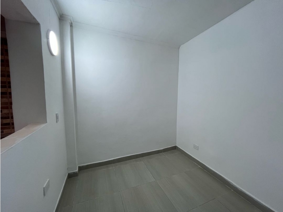 ARRIENDO APARTAMENTO- SECTOR LA CASTELLANA — foto 4