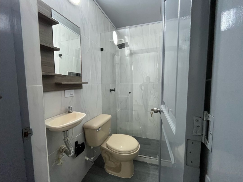 ARRIENDO APARTAMENTO- SECTOR LA CASTELLANA — foto 5