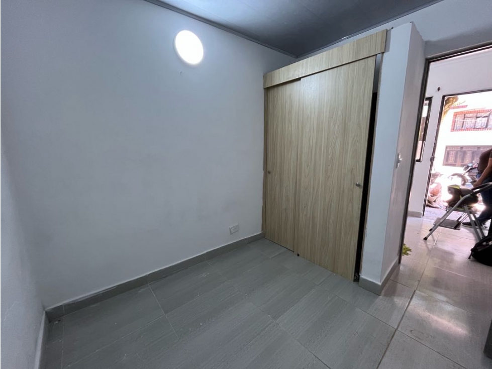 ARRIENDO APARTAMENTO- SECTOR LA CASTELLANA — foto 5