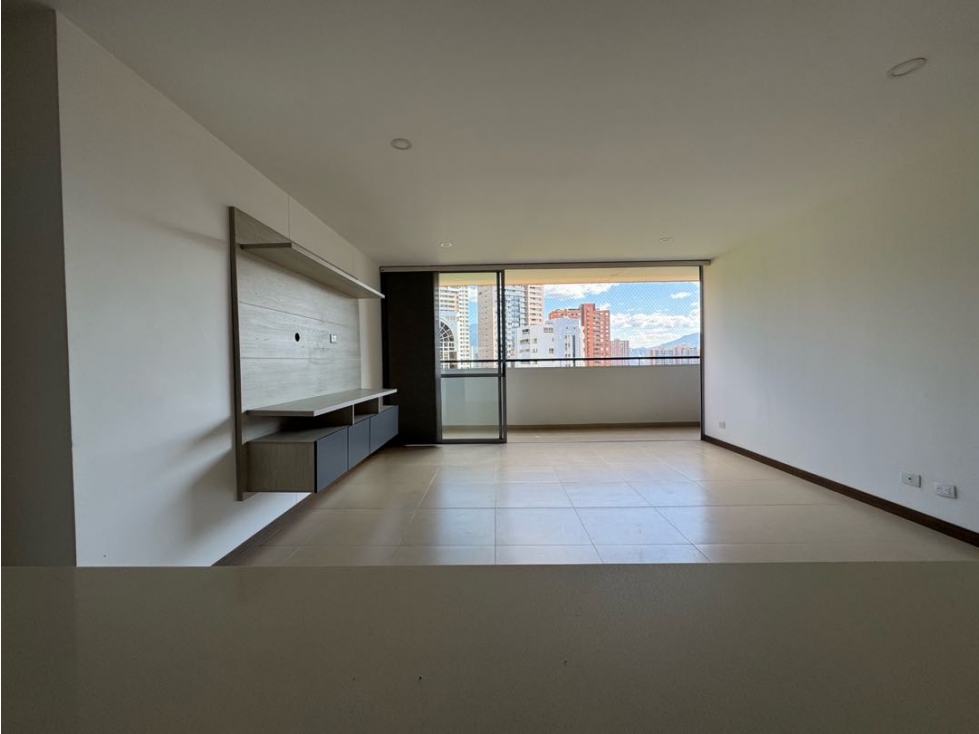 Arriendo apartamento sector Linares- el tesoro