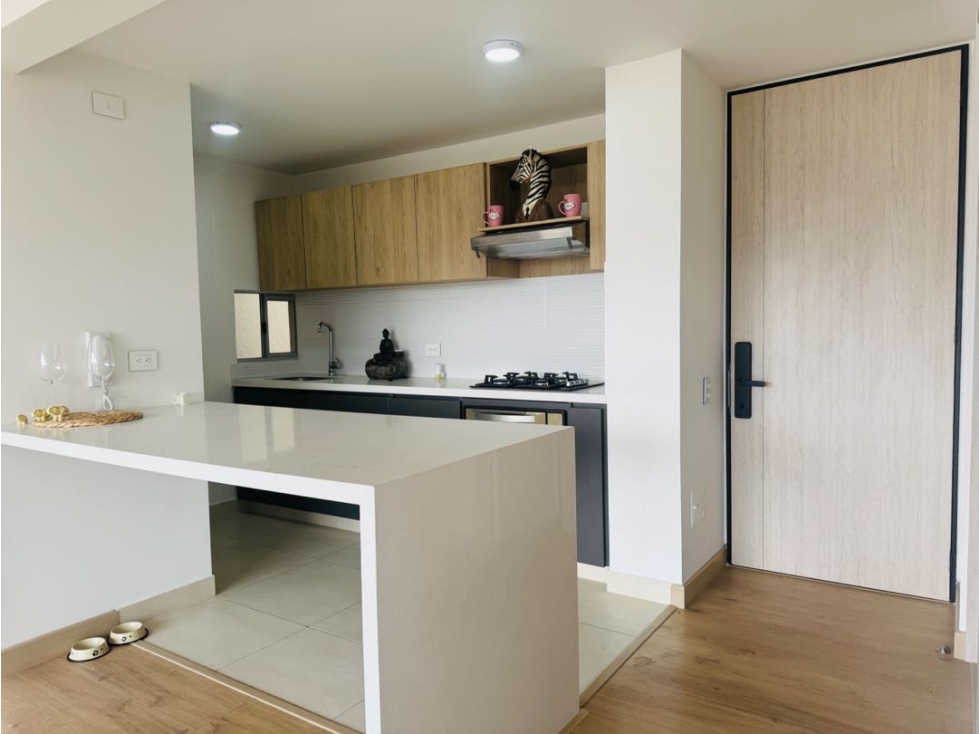 Arriendo apartamento tercer piso con club House en lasHuertas de Cajic — foto 4