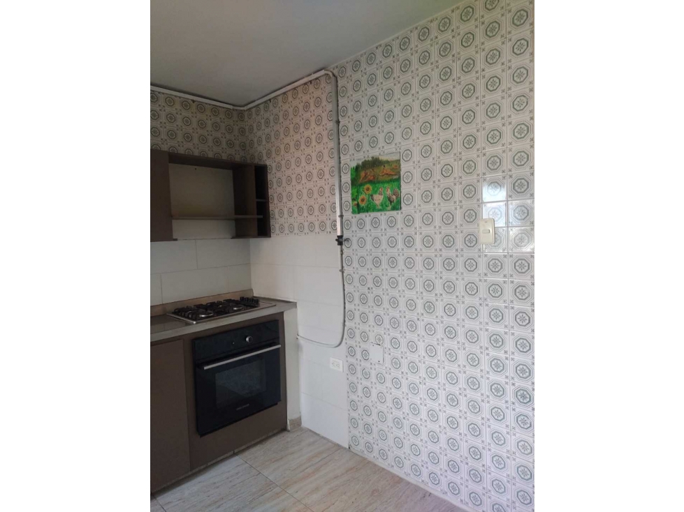 Arriendo Apartamento tercer piso barrio San Diego — foto 3