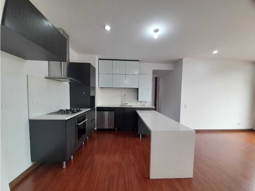 ARRIENDO APARTAMENTO VIRREY MODERNO — foto 2