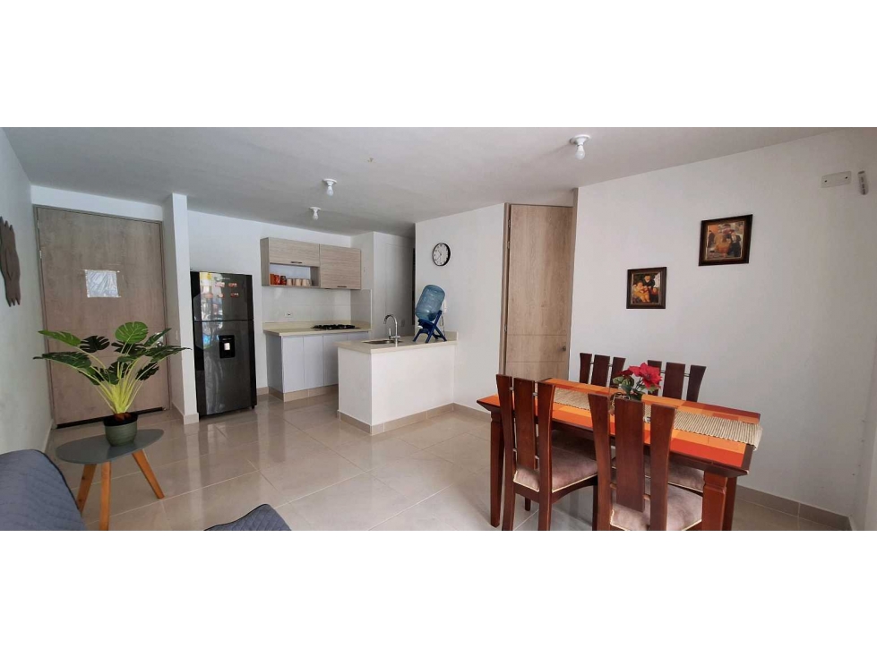 ARRIENDO APTO AMOBLADO EN CLUB HOUSE RICAURTE — foto 4
