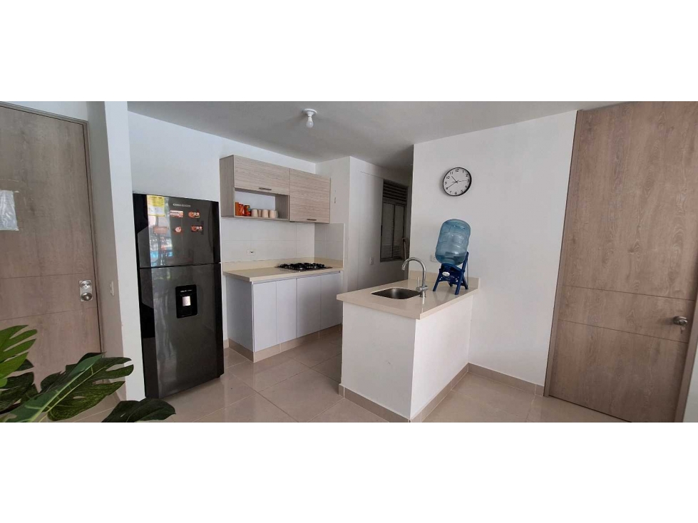 ARRIENDO APTO AMOBLADO EN CLUB HOUSE RICAURTE — foto 6