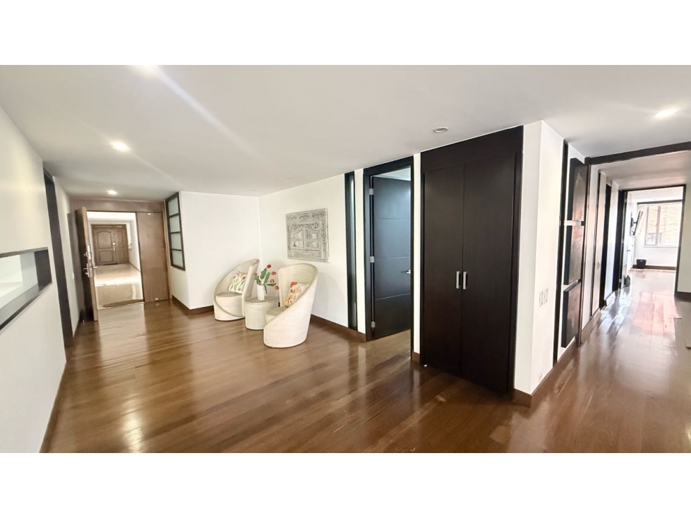 ARRIENDO APTO EN EL NOGAL 250M2 — foto 6