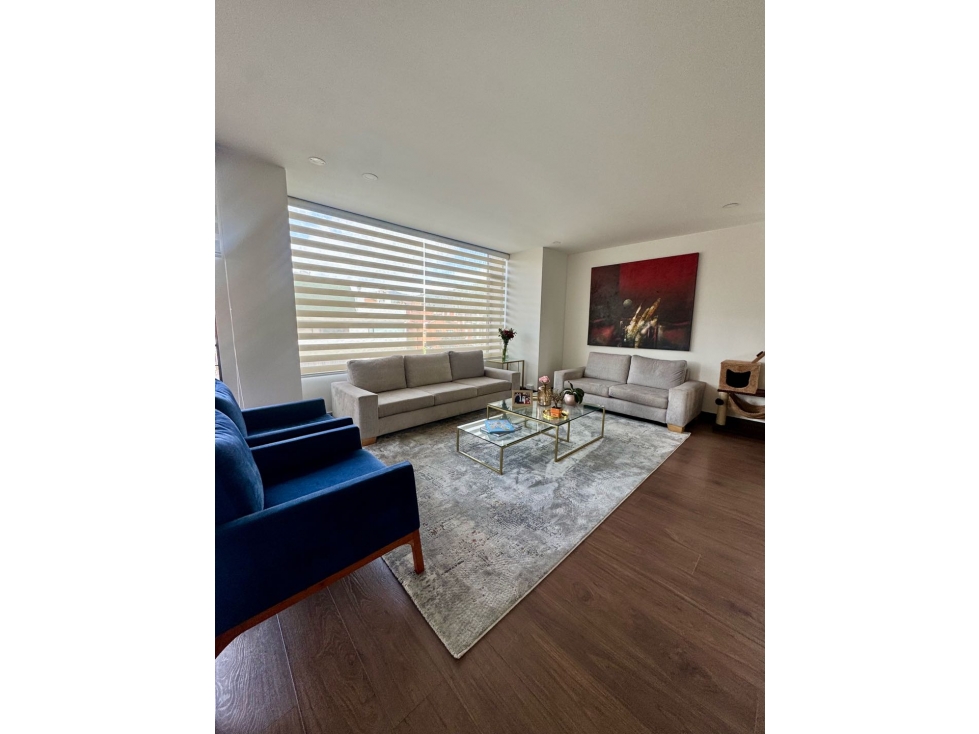 Arriendo apto con.balcon Santa Paula