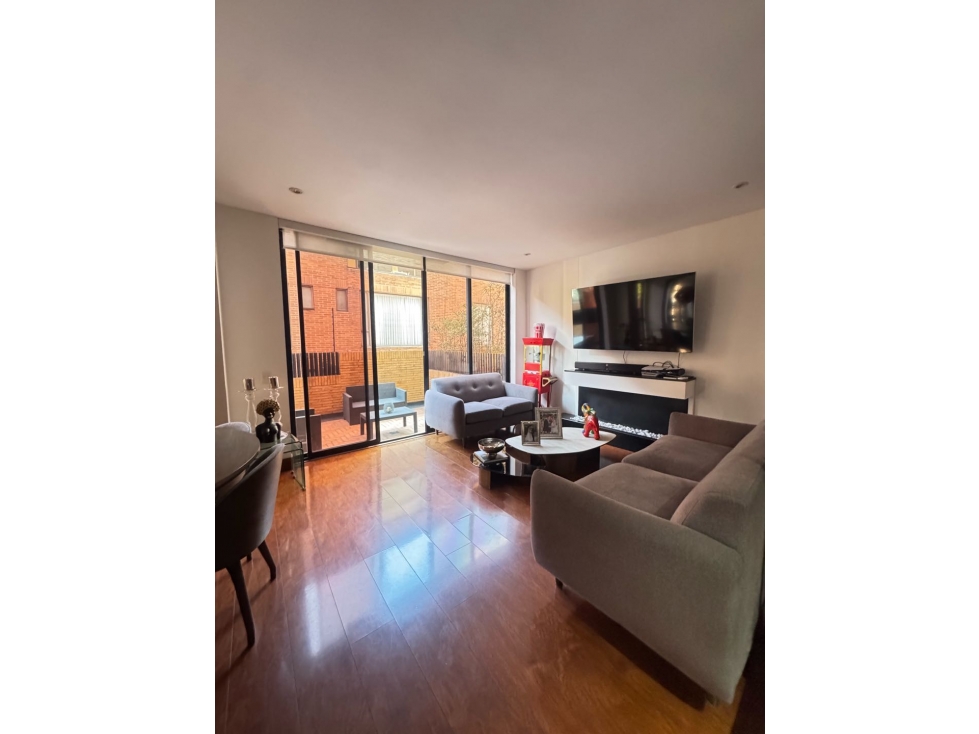 Arriendo apto duplex terraza chico norte