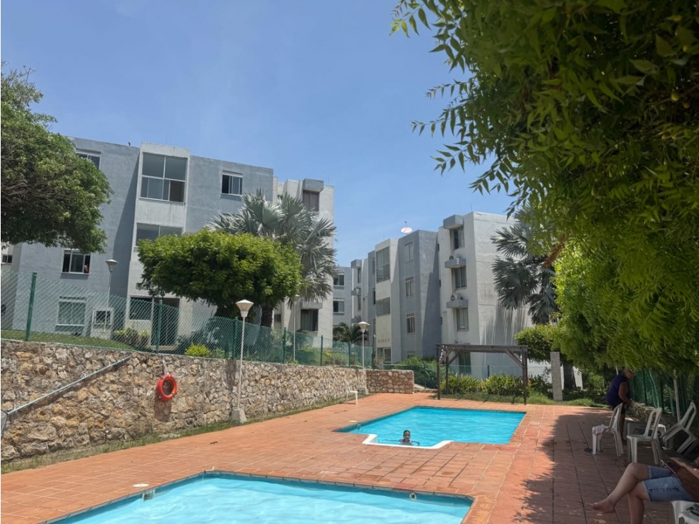 ARRIENDO APARTAMENTO EN PRADOMAR