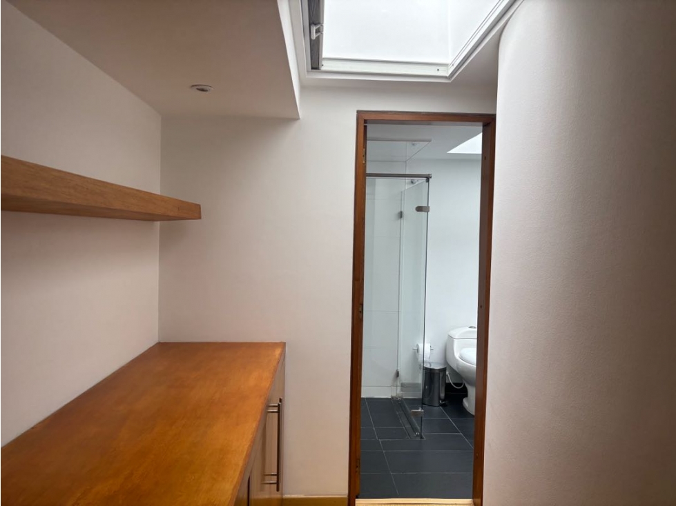 Arriendo apto en Chico museo — foto 6