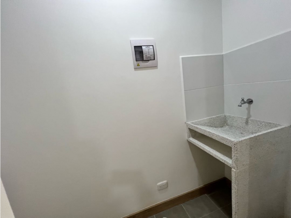 Arriendo Apto estudio El Retiro — foto 5