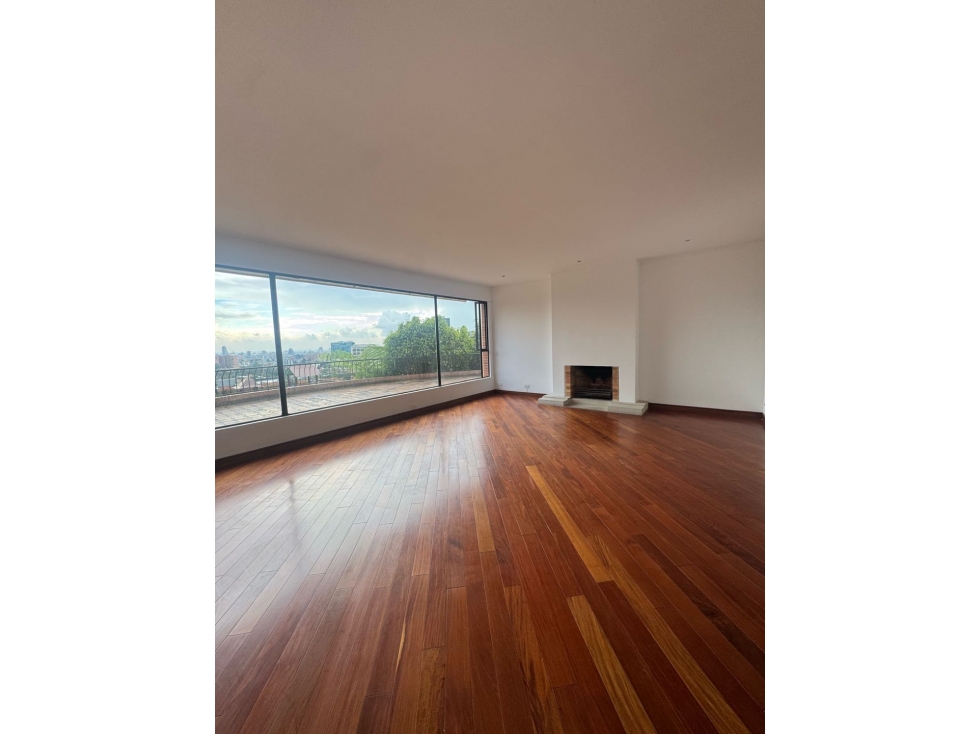 Arriendo apto exclusivo Santa Bárbara Alta 4 alcobas con baño terraza — foto 3