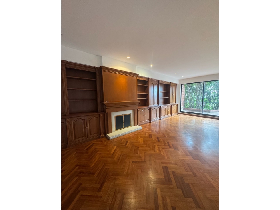 Arriendo apto exclusivo Santa Bárbara Alta 4 alcobas con baño terraza — foto 6